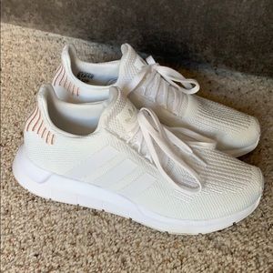 Adidas swift run